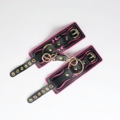 Черные кожаные наручники с розовой строчкой - Crazy Handmade - купить с доставкой в Нижнем Тагиле