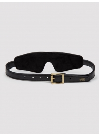 Черная плотная маска на глаза Bound to You Faux Leather Blindfold - Fifty Shades of Grey - купить с доставкой в Нижнем Тагиле