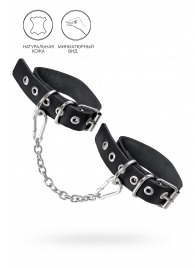 Черные оковы из одного ремешка с люверсами - Pecado - купить с доставкой в Нижнем Тагиле