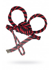 Черно-красные наручники-оковы ’’Узел-омега’’ из хлопковой веревки - Pecado - купить с доставкой в Нижнем Тагиле