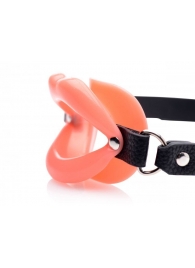 Кляп в форме губ Sissy Mouth Gag - XR Brands - купить с доставкой в Нижнем Тагиле