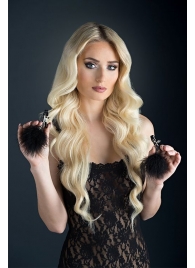 Зажимы для сосков с пухом FEATHERED NIPPLE CLAMPS - Blush Novelties - купить с доставкой в Нижнем Тагиле