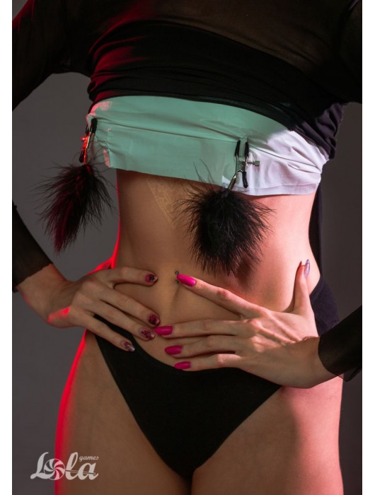 Зажимы на соски с черным пухом Euphoric - Lola Games - купить с доставкой в Нижнем Тагиле