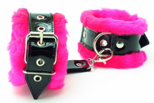 Оковы на ноги с розовым мехом BDSM Light - БДСМ Арсенал - купить с доставкой в Нижнем Тагиле