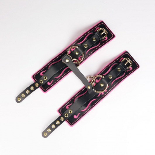 Черные кожаные оковы с розовой строчкой - Crazy Handmade - купить с доставкой в Нижнем Тагиле