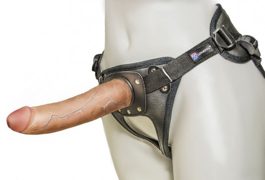 Насадка-фаллоимитатор на кожаных трусиках Harness Ultra Realistic 7  - 18 см. - LOVETOY (А-Полимер) - купить с доставкой в Нижнем Тагиле