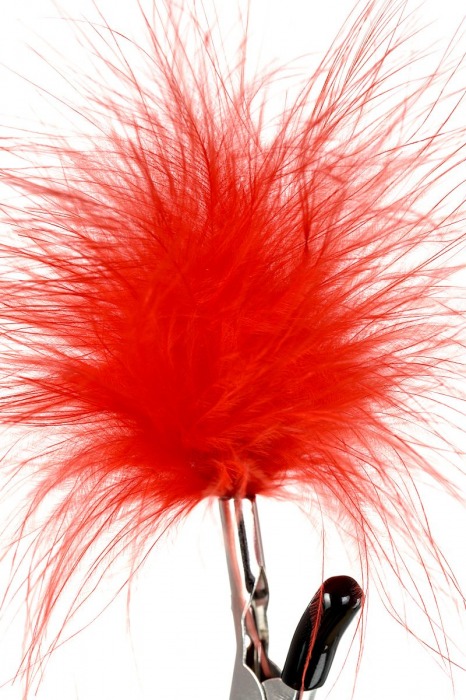 Зажимы для сосков с красным пухом Theatre - ToyFa - купить с доставкой в Нижнем Тагиле